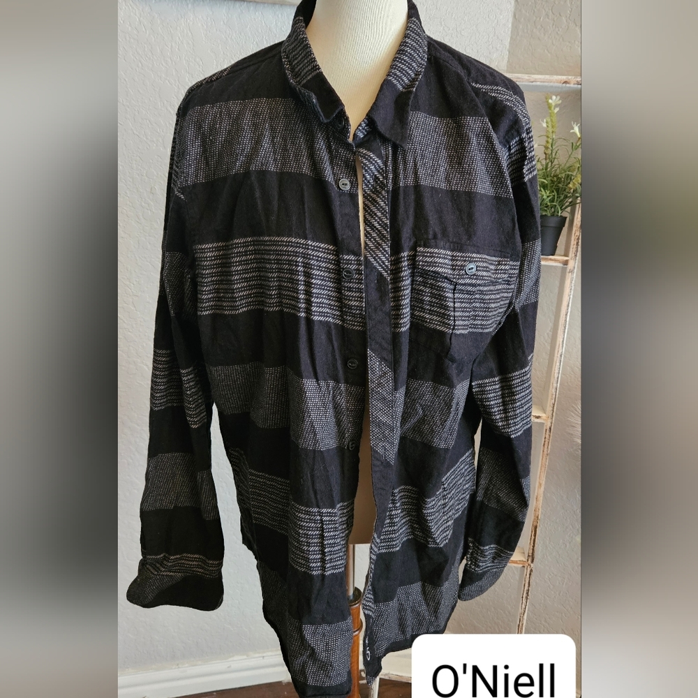 CLEARANCE!!! O'Niell Black Grey Plaid Flannel Size Large Grunge Y2k 90s
